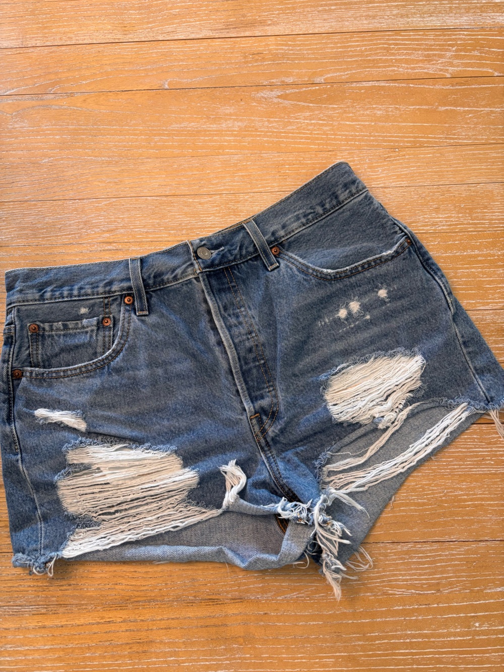 Women's Levi’s Distressed Blue Denim Shorts, W33